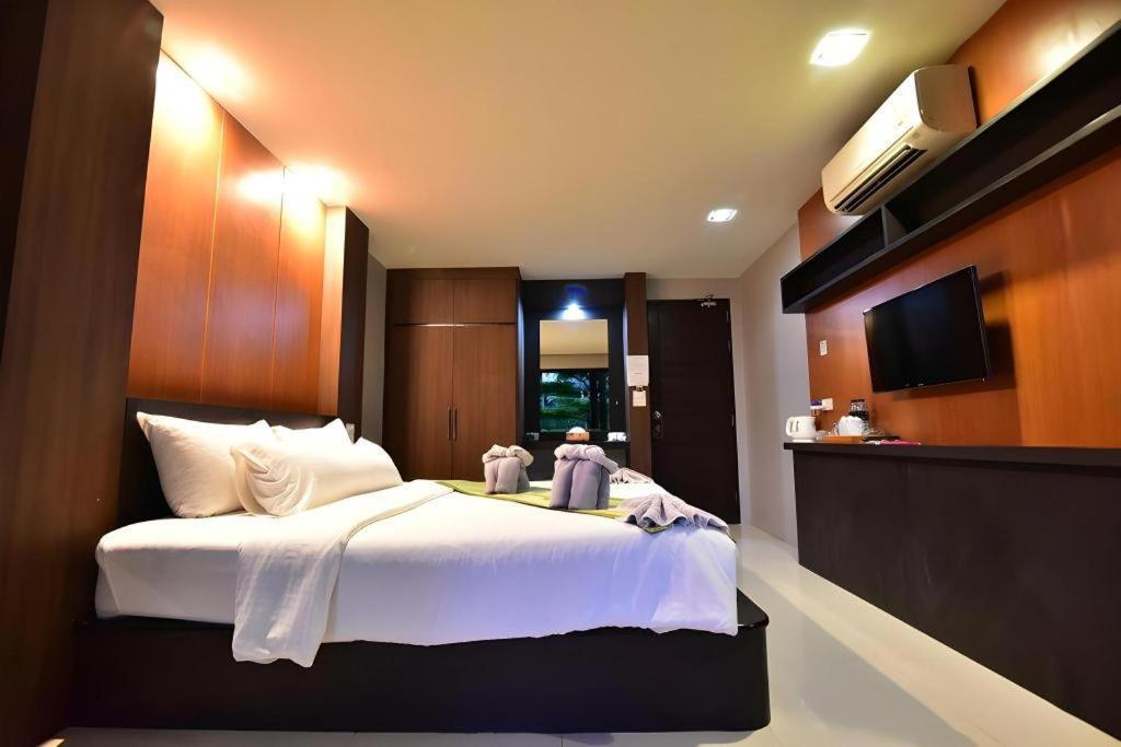 The Breeze Lipe Resort Exterior foto